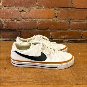 Nike Women’s Court Legacy Shoes